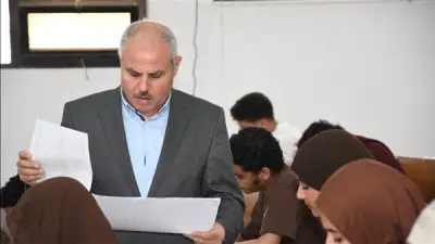 رئيس جامعة القناة يتفقد كليات الألسن والسياحة والزراعة لمتابعة الامتحانات