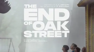طرح الإعلان الرسمي لفيلم The End of Oak Street
