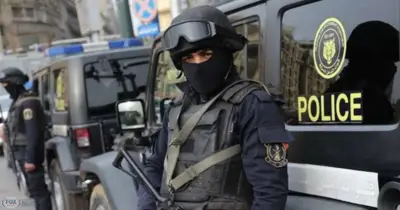 ضبط عامل هدد فتاة بصور مخلة في بني سويف