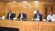 محافظ الأقصر يبحث 100 طلب وشكوى ويوجه بالرد خلال 48 ساعة