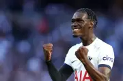 توتنهام يعلن رحيل بيسوما رسمياً بعد 111 مباراة ويتوجه للدوري الأوروبي