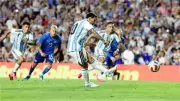 ميسي يسجل هدفه الـ117 ويقود الأرجنتين للفوز على آيسلندا 3-0 ودياً