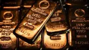 ارتفاع الذهب في المعاملات الفورية 1.4% إلى 4131 دولاراً للأوقية عالمياً