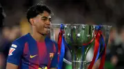 لامين يامال يتوج بجائزة أفضل لاعب في الدوري الإسباني لموسم 2025-2026