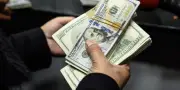 تحويلات المصريين بالخارج تقفز 32% إلى 34.9 مليار دولار في 9 أشهر