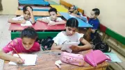 40 صورة ترصد انتظام البرامج العلاجية لتلاميذ الابتدائي الضعاف في المدارس