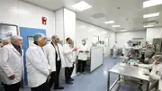 رئيس الوزراء يتفقد مصنع نرهادو الدولية للأدوية في 6 أكتوبر