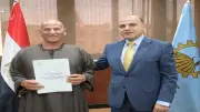 محافظ الغربية يسلم 9 عقود تقنين أراضي أملاك الدولة للمستفيدين