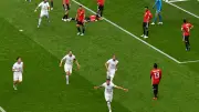 بعد أزمة قميص مصر.. لماذا يسمح فيفا لمنتخب أوروجواي بارتداء 4 نجوم؟