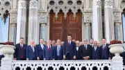 عمرو موسى يشارك في احتفالية الذكرى الـ29 لمنظمة الدول الثماني النامية بإسطنبول