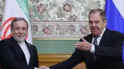 عراقجي ولافروف يبحثان مذكرة التفاهم مع واشنطن ويدعمان وقف اعتداءات إسرائيل على لبنان