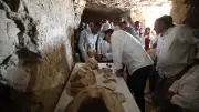 كشف أثري جديد من العصر المتأخر في عين شمس بجوار مقبرة بنحسي