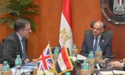 محمد فريد يبحث مع السفير البريطاني نفاذ الصادرات المصرية إلى الأسواق الخارجية