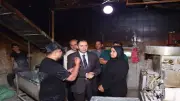 محافظ دمياط يتفقد مخبزاً بلدياً ويوجه بتطوير مدخل السرو وكورنيش النيل