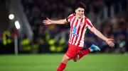 برشلونة يتعاقد مع العنكبوت ألفاريس لتعزيز الهجوم