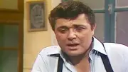 نجوم الفن: محمود عبد العزيز قدوة للشباب ونموذج ملهم وشعلة فنية لا تنطفئ
