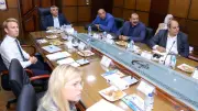 ميناء دمياط يستقبل وفدًا دوليًا لدراسة جاهزيته كمركز لتموين السفن بالوقود البديل
