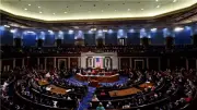 مجلس النواب الأمريكي يقر قرارًا يحد من صلاحيات ترامب بشن حرب على إيران