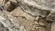 مصرع شاب إثر انهيار حفرة عليه أثناء الحفر في الإسماعيلية