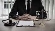 إحالة محاميين للجنايات بتهمة تزوير محاضر جلسات بأكتوبر