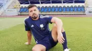 محمد شريف يرفض التبادل ويتمسك بالرحيل أو البقاء مع الأهلي