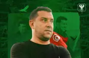 أسباب تأخر الإعلان الرسمي عن تعاقد الأهلي مع أنيس بوجلبان