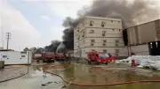 السيطرة على حريق في مخزن مصنع بطاريات بالعاشر من رمضان وإصابة شخصين