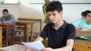 طلاب العلمي بالثانوية الأزهرية يؤدون امتحان القرآن والحديث اليوم