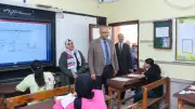 محافظ الإسكندرية يتفقد لجان امتحانات الشهادة الإعدادية ويثمن توفير بيئة آمنة للطلاب