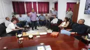 محافظ الجيزة يناقش مع رئيس حي الهرم مواجهة النباشين ومنع التعديات