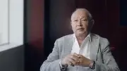 ساويرس يوجه رسالة حادة لمنتقدي مرموش: عيب ومش وقته