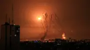 إيران وحزب الله يوجهان ضربات صاروخية مكثفة لإسرائيل والإنذارات تدوي شمالاً