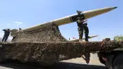 الجيش الإسرائيلي يعلن رصد صاروخ من اليمن واعتراضه بنجاح