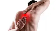 ألم منتصف الظهر: متى يكون طبيعياً ومتى يستدعي القلق؟