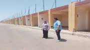 رئيس مركز بني مزار تتابع تجهيزات السوق الحضاري الجديد بالمنيا