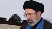 انقطاع الاتصال بمجتبى خامنئي وتنفيذ عمليات عسكرية دون تنسيق