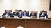 وزير المالية ورئيس خطة النواب: لا صحة لفرض رسوم إضافية على مغادرة البلاد