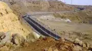 حملات توعية مكثفة بالقاهرة لمنع الاقتراب من الحواف الجبلية بمحور عبد المجيد محمود