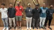 ضبط طرفي مشاجرة بسبب الضوضاء والزحام أمام محل تجاري بالنزهة