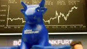 وول ستريت تتعافى بدعم من أسهم الذكاء الاصطناعي وسط تفاؤل اقتصادي