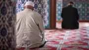 هل يجوز جمع الشفع والوتر في صلاة واحدة؟ الإفتاء تحسم الجدل