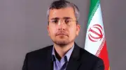 برلماني إيراني: منفذ إسقاط أباتشي الأمريكية بطل يستحق التكريم