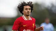 بعد محمد صلاح.. مصري آخر يودع ليفربول مع نهاية عقده