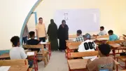 محافظ أسوان يفاجئ مدرسة كلابشة الجديدة ببحيرة ناصر لمتابعة الامتحانات