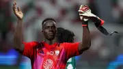بالفيديو: ميندي يخبر رونالدو أن المنتخب السعودي سيذهب بعيدًا في المونديال