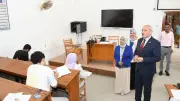 رئيس جامعة قناة السويس يتفقد لجان امتحانات كلية التمريض ويؤكد توفير الأجواء المناسبة