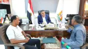 رئيس مركز الداخلة بالوادي الجديد يواصل لقاءاته اليومية مع المواطنين لبحث مطالبهم