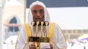 خطيب المسجد الحرام: من استحكمت الدنيا من قلبه انغمس في شهواتها وهلك