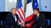 كواليس توقيع الاتفاق الأمريكي الإيراني في قصر فرساي