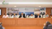 رئيس جهاز العلمين الجديدة يلتقي ملاك الأبراج الشاطئية لبحث مقترحاتهم